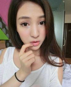 越南表妹吃瓜事件视频,一场引发热议的网络风波