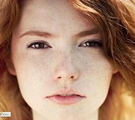 吃瓜吃到面部变形视频下载,面部变形！揭秘网络恶搞视频背后的危害